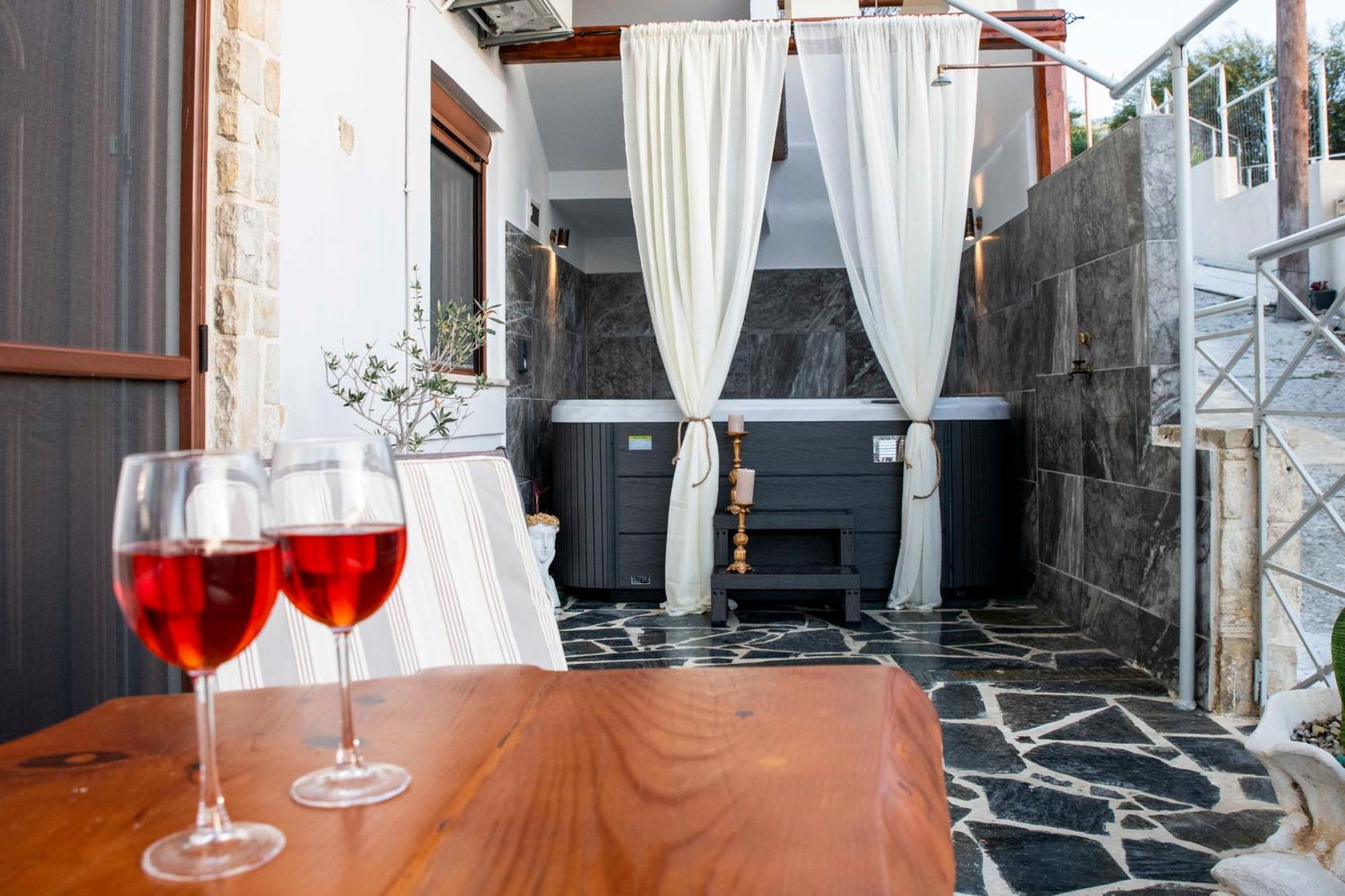 Kleopatra Deluxe Apartment With Jacuzzi Kamilari Exterior photo